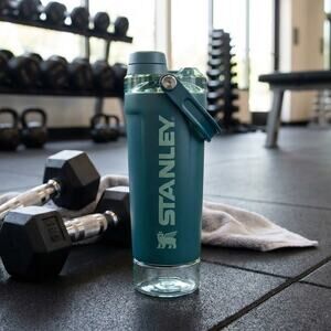 Brand New Stanley The Vitalize Activate Shaker Bottle 20oz - Coastal Teal